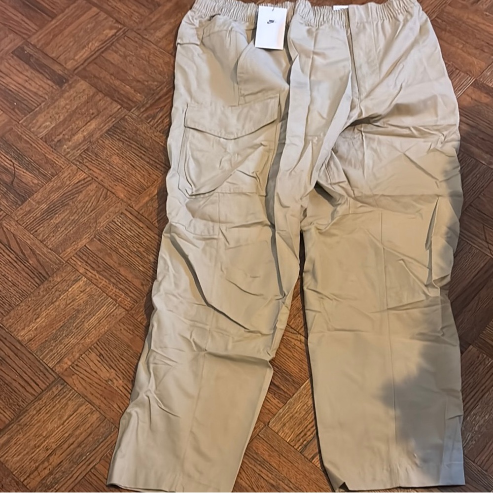 Nike Tan Cargo Pants with Relaxed Fit